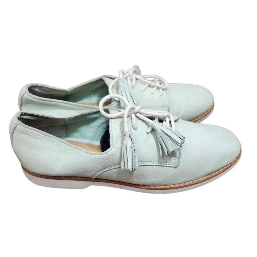 COACH Zinnia Mint Leather Oxford Shoes Tassel Detail Classic Chic Size 8 B - Picture 4 of 12